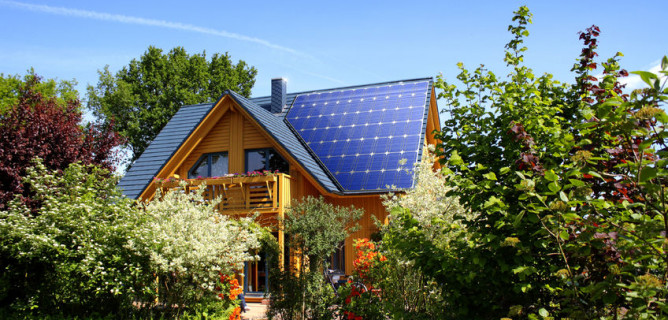 Solar Power Enters Custom Home Mainstream